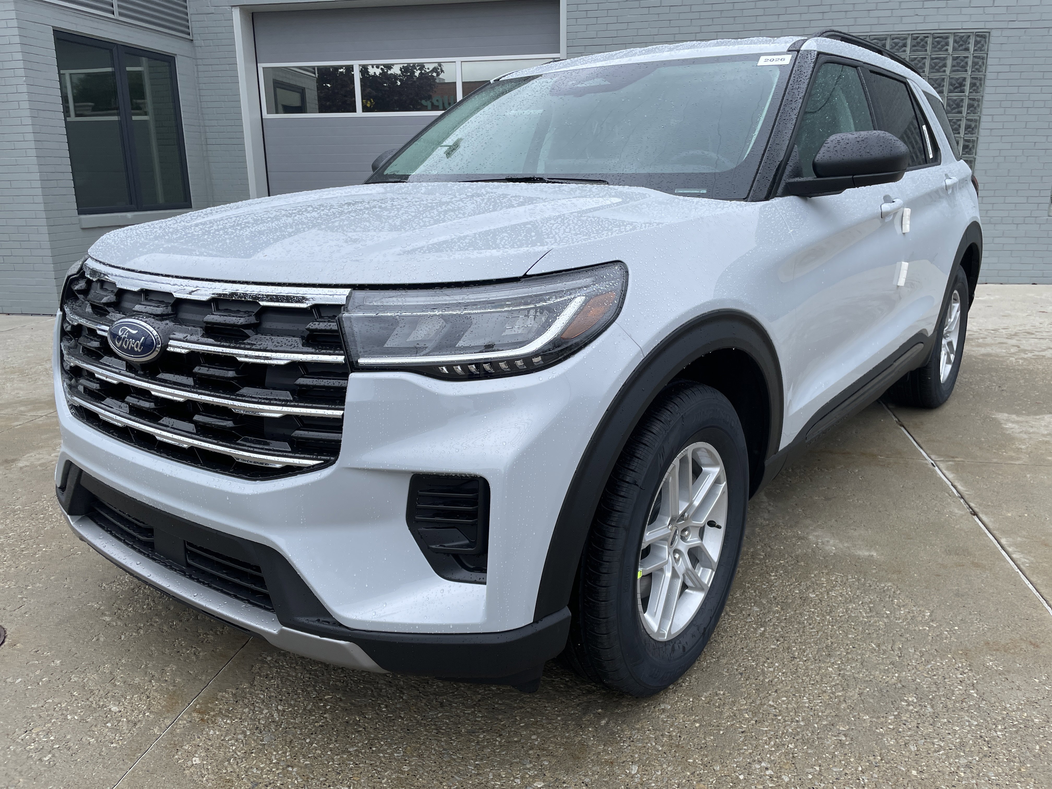 New 2026 Ford Explorer Active image 8