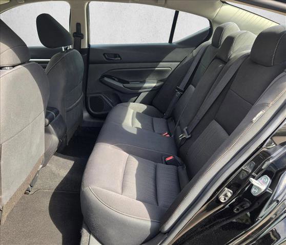 Used 2023 Nissan Altima 2.5 SV FWD image 16
