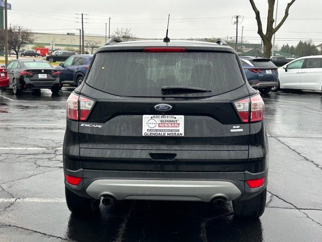 Used 2018 Ford Escape SE image 5