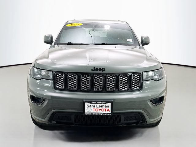 Used 2021 Jeep Grand Cherokee Laredo X AWD/4WD image 2