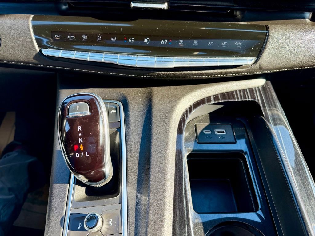 Used 2023 Cadillac Escalade ESV Sport image 41