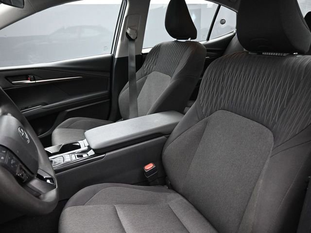 Used 2025 Toyota Camry LE FWD image 13