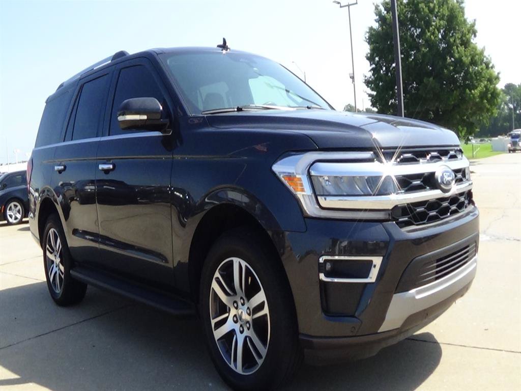Used 2024 Ford Expedition Limited AWD/4WD image 4