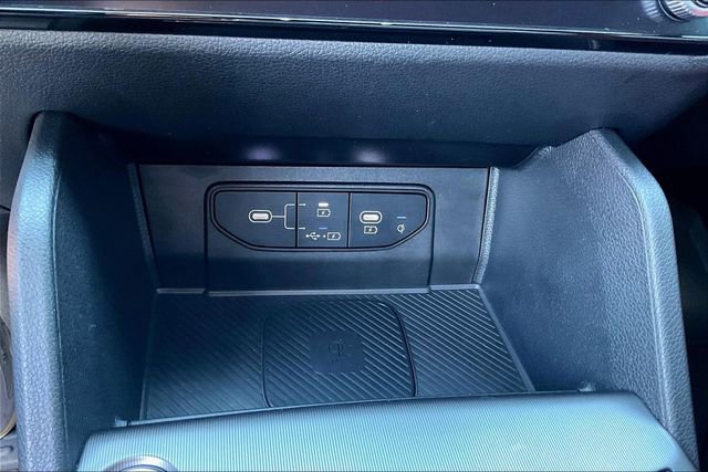 Certified 2026 Kia Sportage SX AWD/4WD image 16