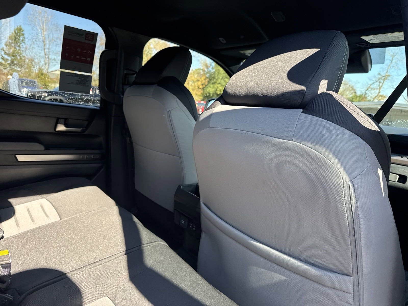 Used 2024 Toyota Tacoma TRD Off-Road image 30