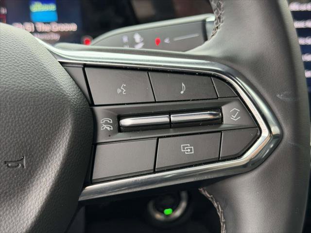 Used 2025 Chevrolet Suburban LS image 24