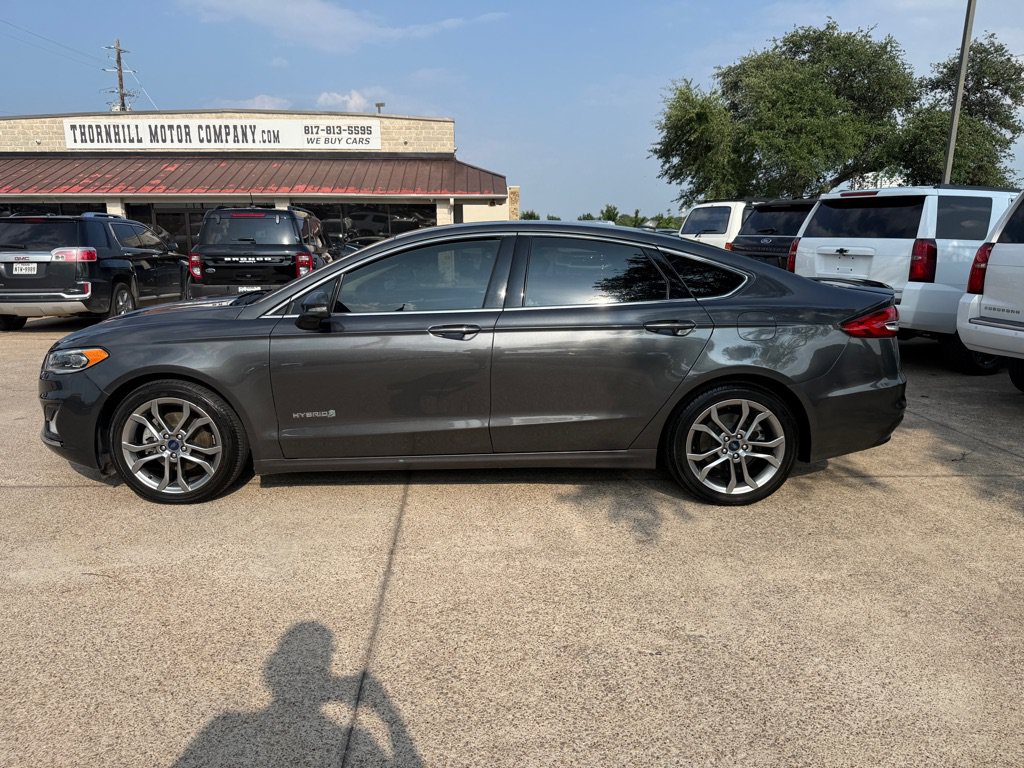 Used 2019 Ford Fusion Titanium FWD image 4