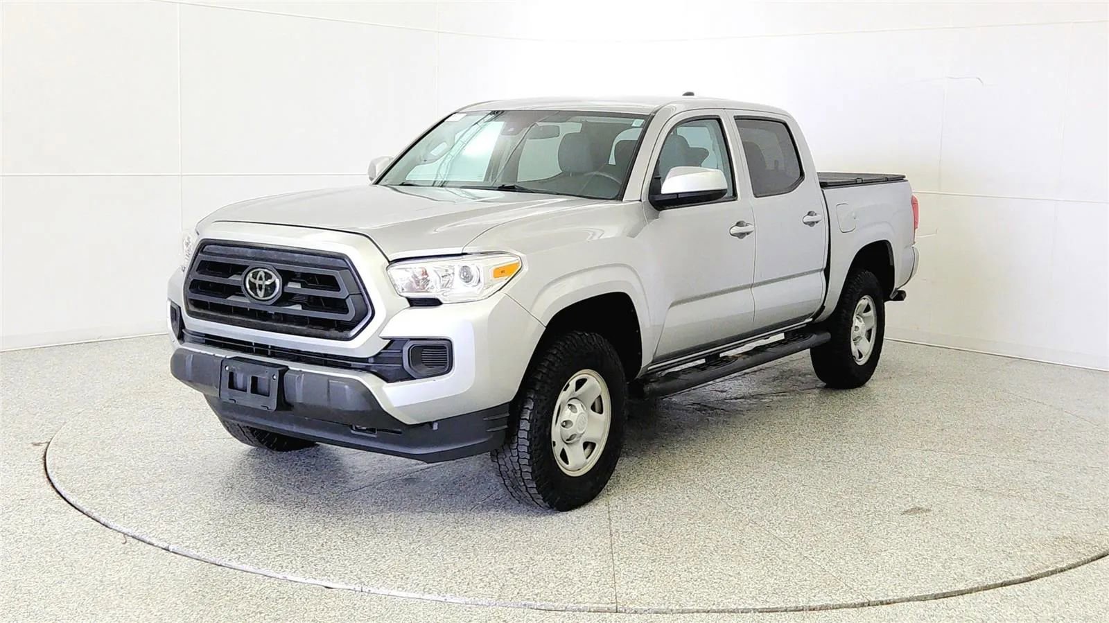 Used 2023 Toyota Tacoma SR AWD/4WD image 3