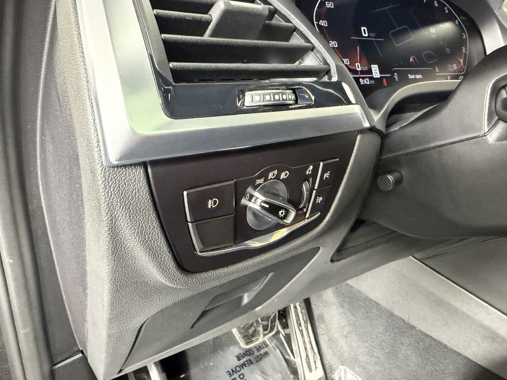 Used 2020 BMW X4 M40i w/ Premium Package image 52