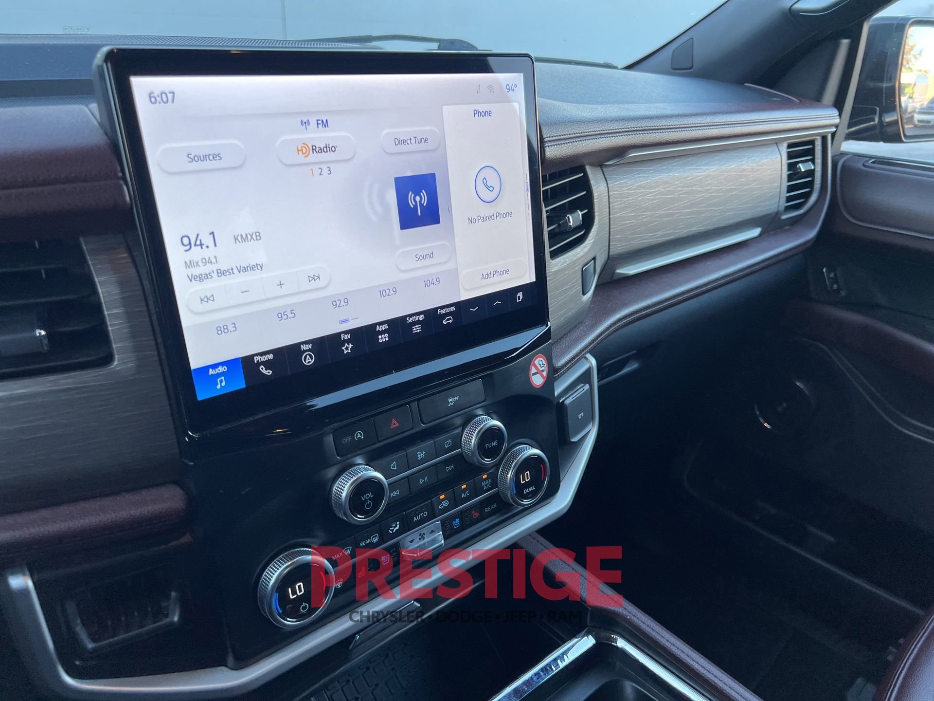 Used 2024 Ford Expedition Limited RWD image 39