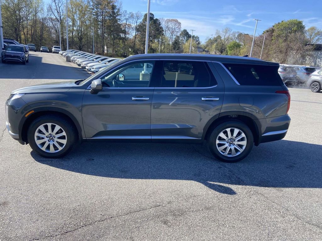 Used 2023 Hyundai Palisade SEL FWD image 6