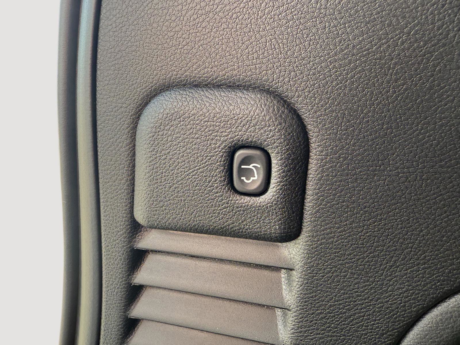 Used 2021 Jeep Grand Cherokee Limited image 24