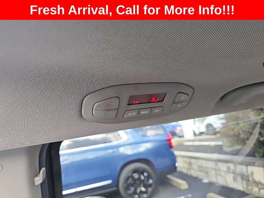 Used 2016 Kia Sedona SX Limited FWD image 19
