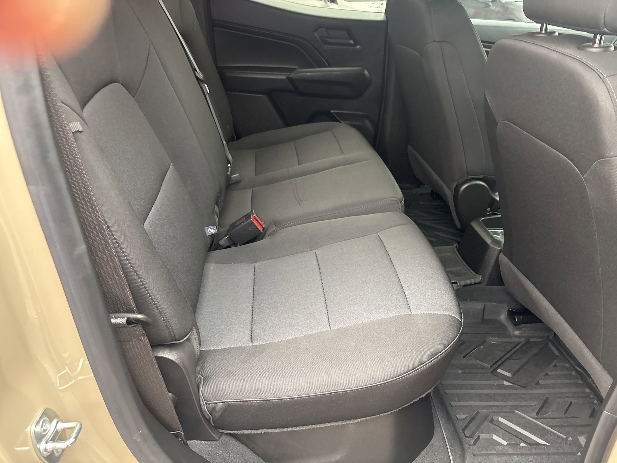 Used 2024 Chevrolet Colorado W/T image 20