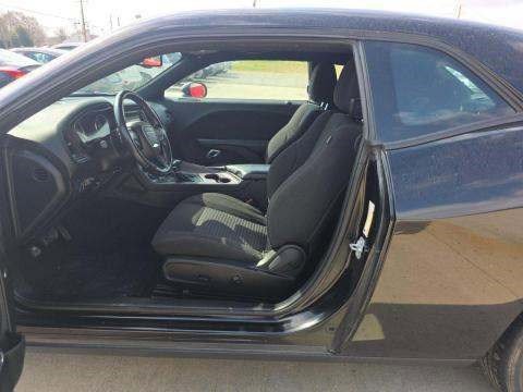 Used 2023 Dodge Challenger SXT image 11