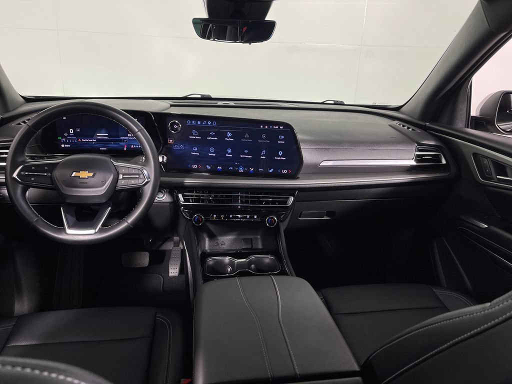 Used 2026 Chevrolet Traverse LT w/ Driver Confidence Package FWD image 12