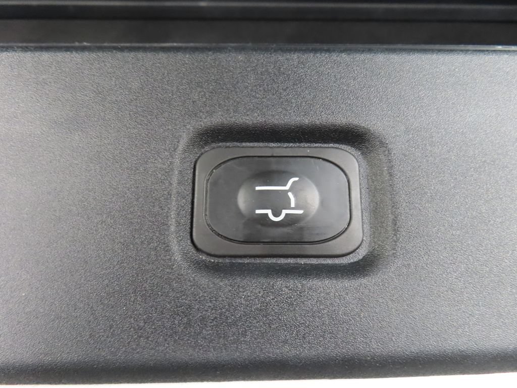 Used 2025 Ford Expedition Platinum w/ Platinum Ultimate Package AWD/4WD image 37