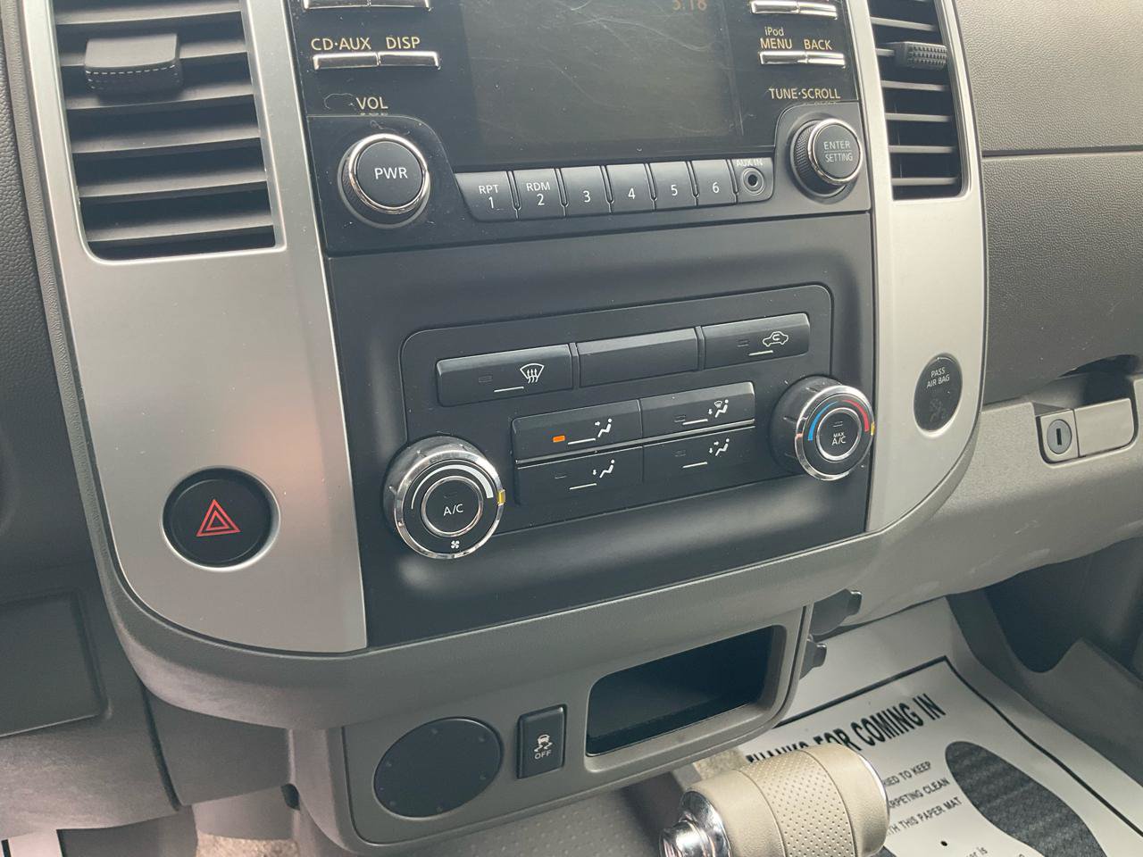 Used 2014 Nissan Frontier Desert Runner RWD image 26