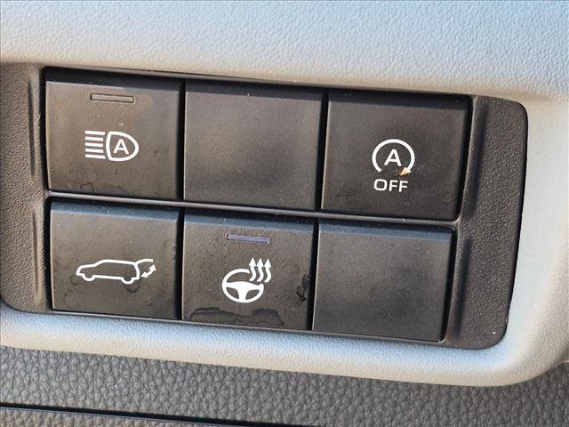 Used 2023 Toyota Highlander Limited FWD image 11