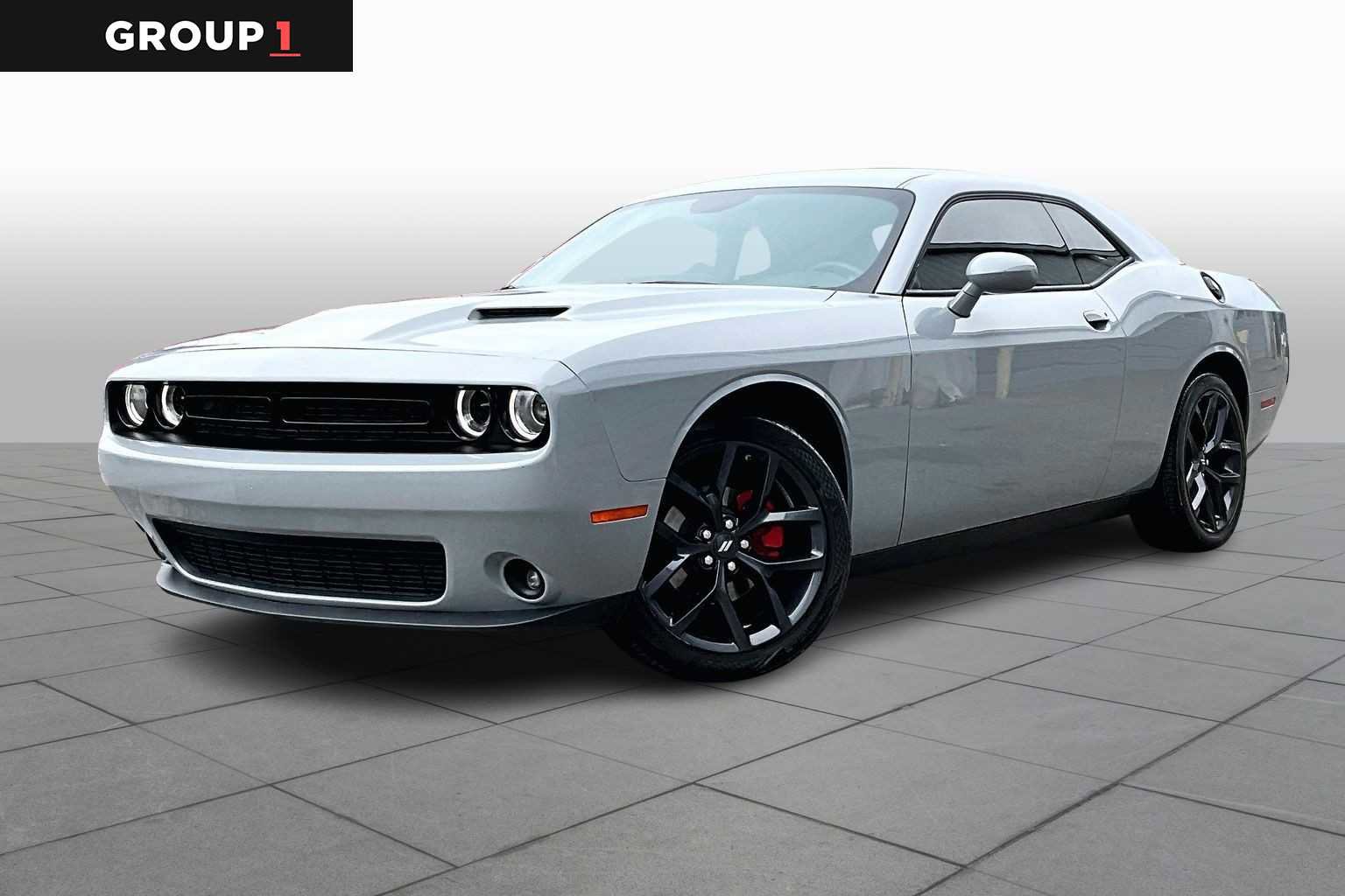 Used 2022 Dodge Challenger SXT w/ Blacktop Package image 1