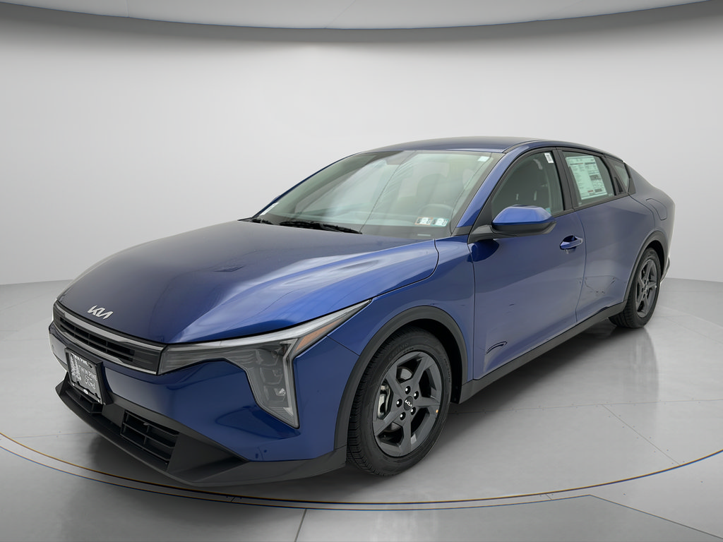 Used 2025 Kia K4 LXS FWD image 3