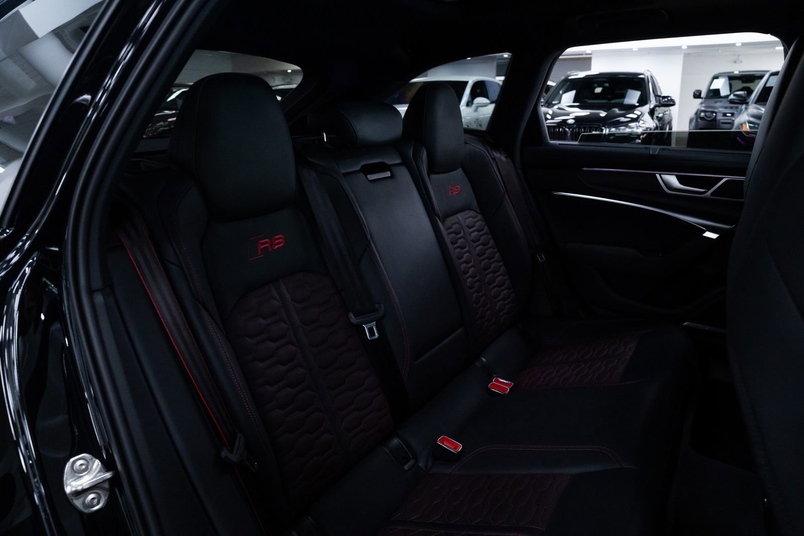 Used 2024 Audi RS 6 performance AWD/4WD image 40