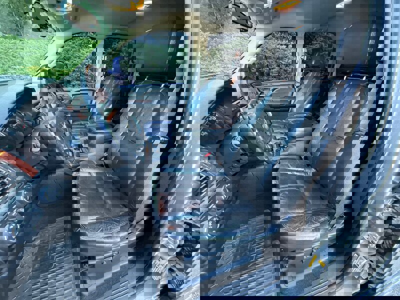 Used 2007 Chevrolet Silverado 3500 LTZ w/ Suspension Package, Off-Road image 12