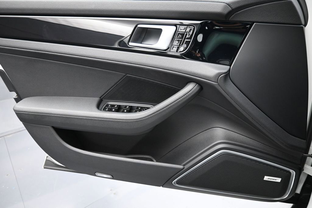 Certified 2021 Porsche Panamera RWD image 23