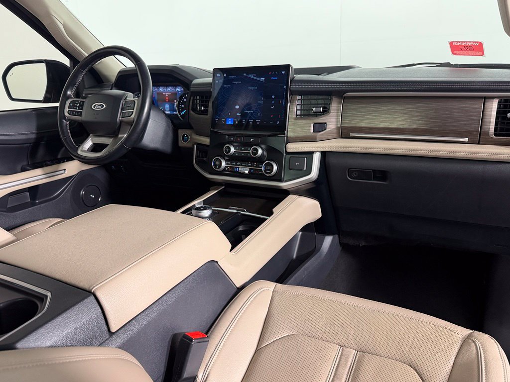 Used 2024 Ford Expedition Limited RWD image 15
