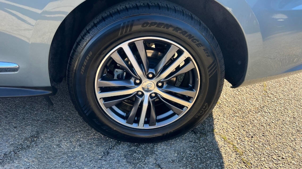 Used 2019 INFINITI QX60 Luxe w/ Essential Package image 39