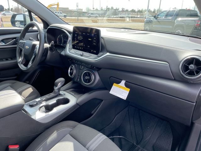 Used 2024 Chevrolet Blazer LT w/ Convenience Package image 17