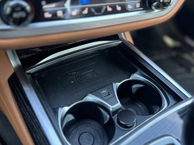 Used 2020 BMW 750i xDrive w/ Executive Package AWD/4WD image 29