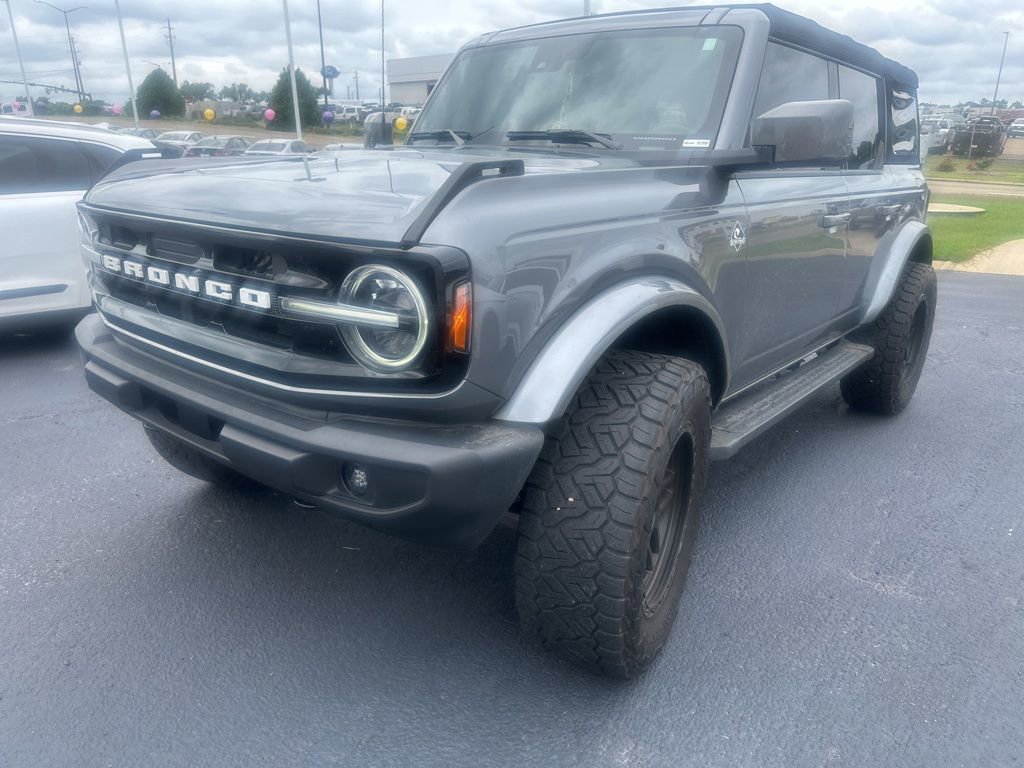 Used 2024 Ford Bronco Outer Banks AWD/4WD image 3