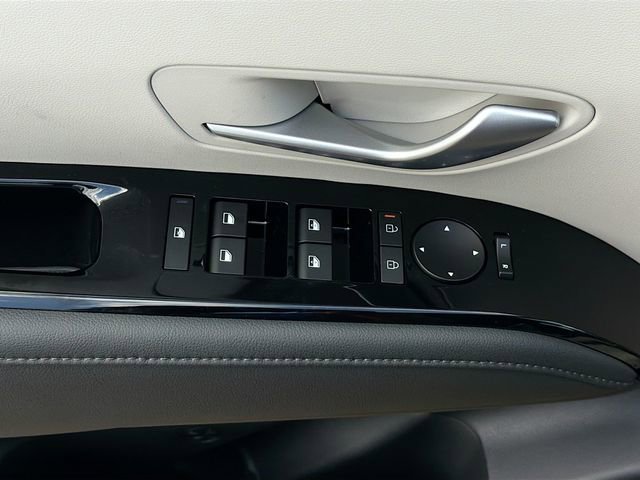 New 2026 Hyundai Tucson Limited image 18