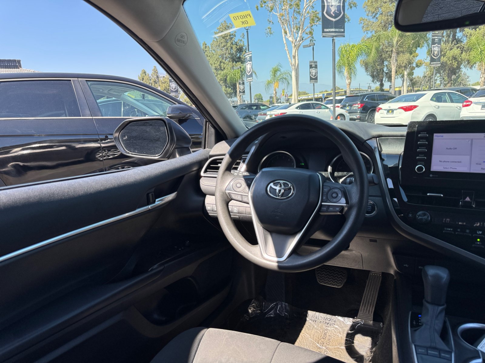 Used 2023 Toyota Camry LE w/ Convenience Package FWD image 23