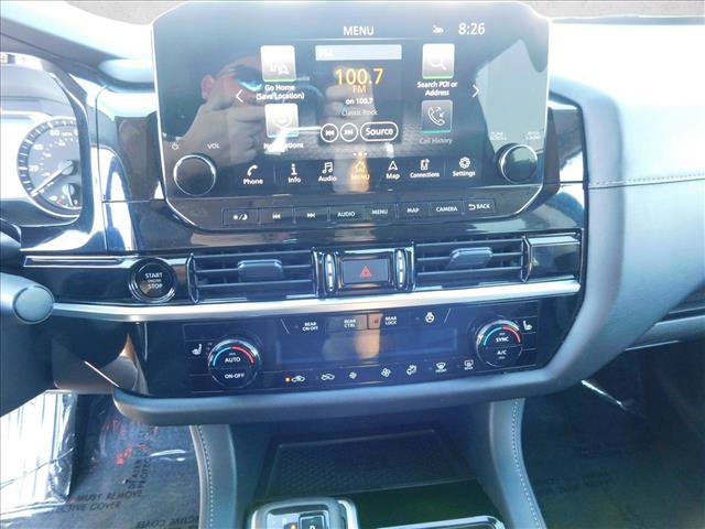 Used 2025 Nissan Pathfinder SL FWD image 22