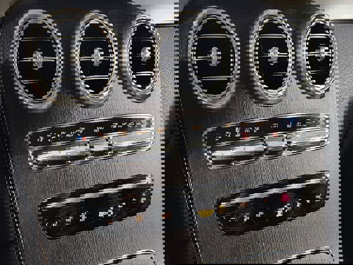 Used 2021 Mercedes-Benz GLC 300 image 38