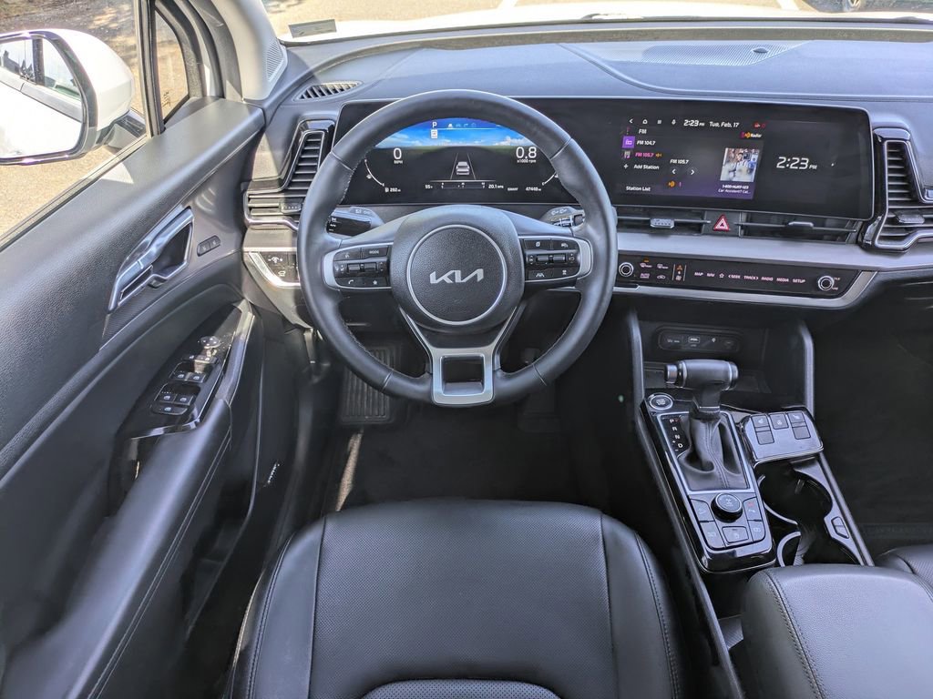 Used 2023 Kia Sportage SX image 16