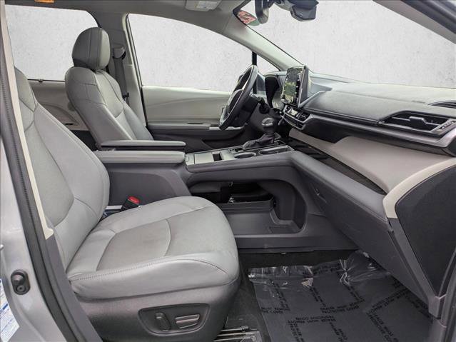 Certified 2022 Toyota Sienna Limited image 21
