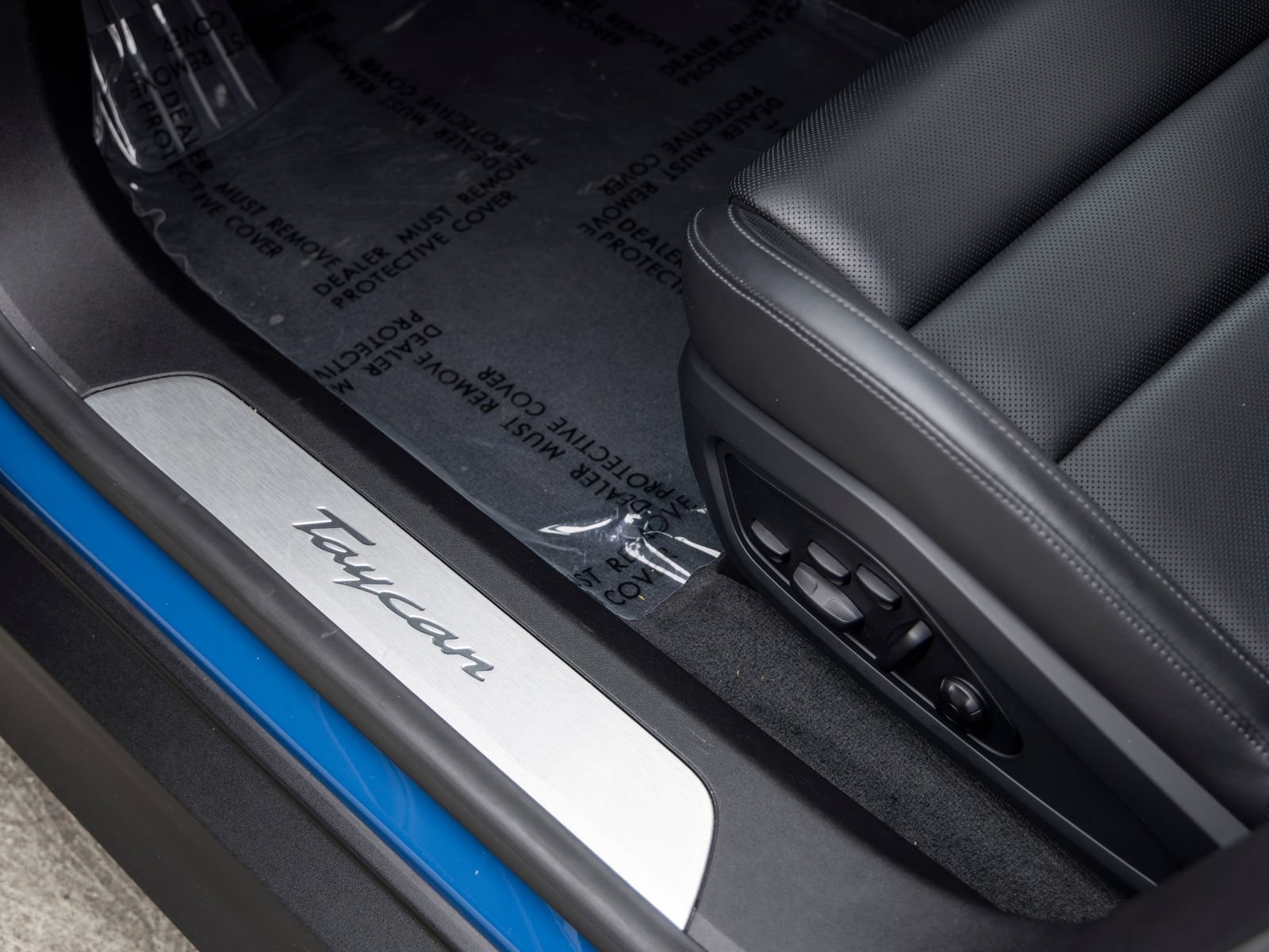 Certified 2025 Porsche Taycan RWD image 29