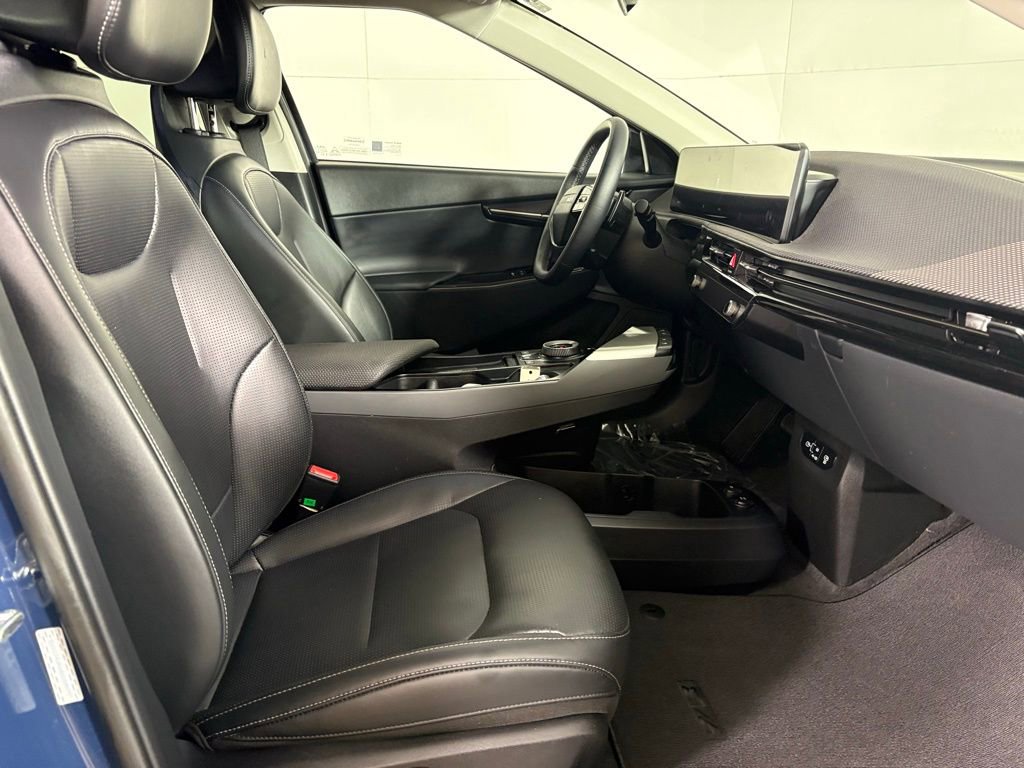Used 2025 Kia EV6 Wind image 13