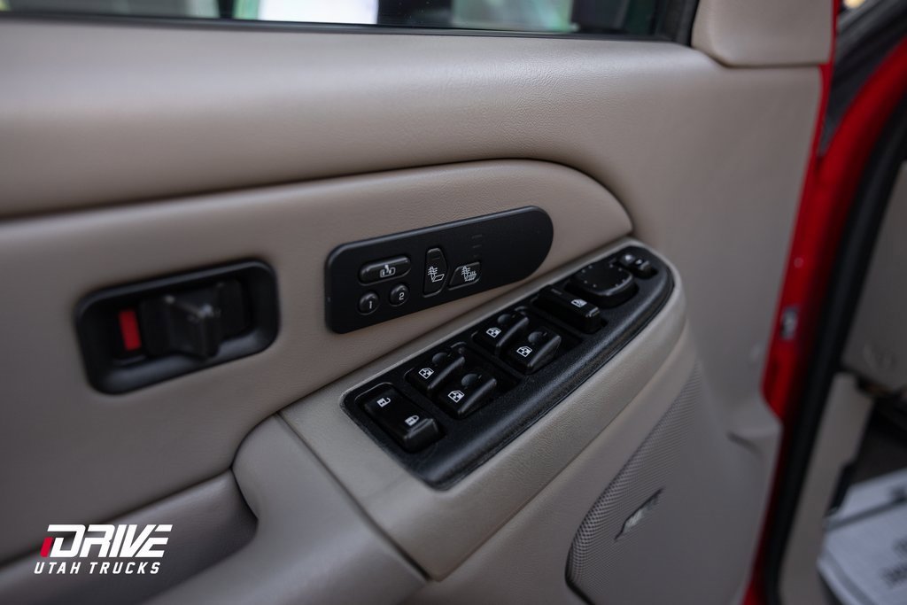 Used 2007 GMC Sierra 2500 SLT w/ Heavy-Duty Power Package image 32