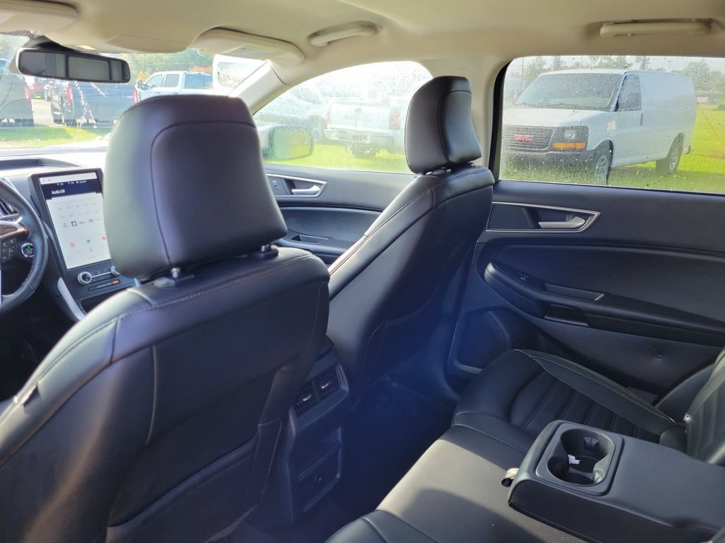 Used 2024 Ford Edge SEL AWD/4WD image 18