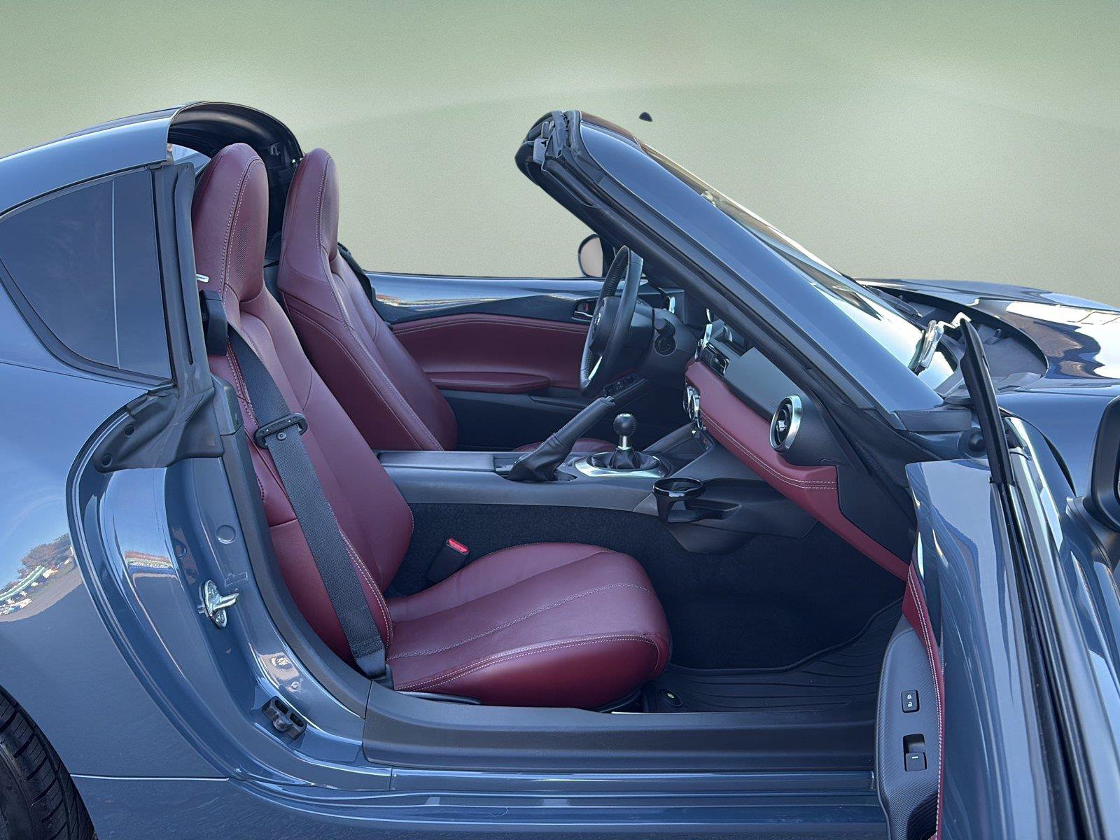Used 2020 MAZDA MX-5 Miata RF Grand Touring RWD image 22