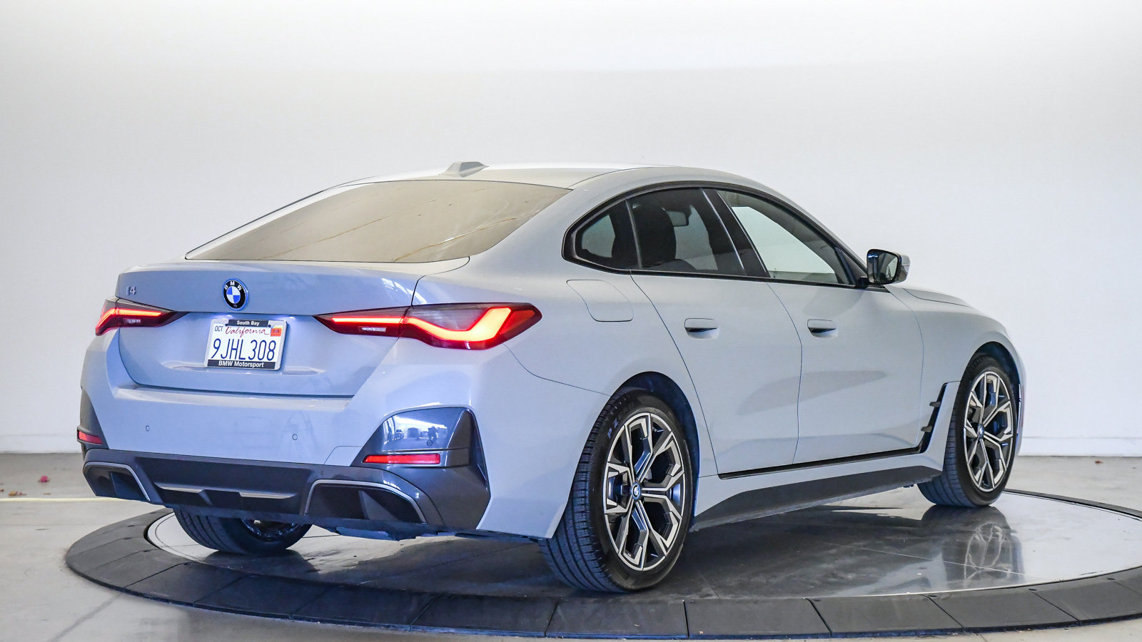 Certified 2024 BMW i4 eDrive35 w/ M Sport Package RWD image 5