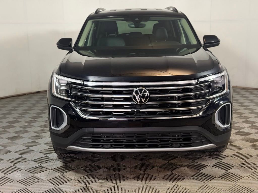 Used 2025 Volkswagen Atlas SE image 7