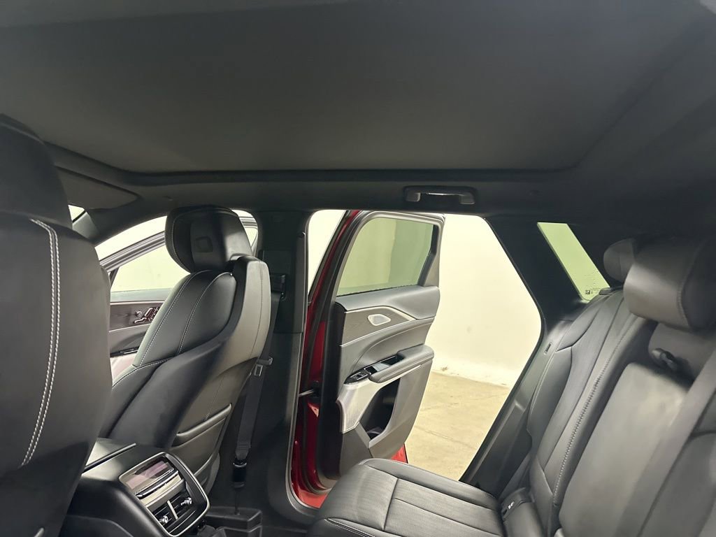 Used 2025 Cadillac Lyriq Luxury w/ LPO, Floor Liner Package AWD/4WD image 26