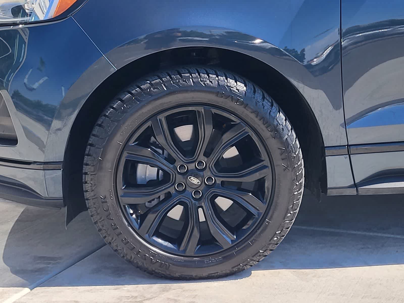 Used 2024 Ford Edge SE w/ Black Appearance Package AWD/4WD image 8