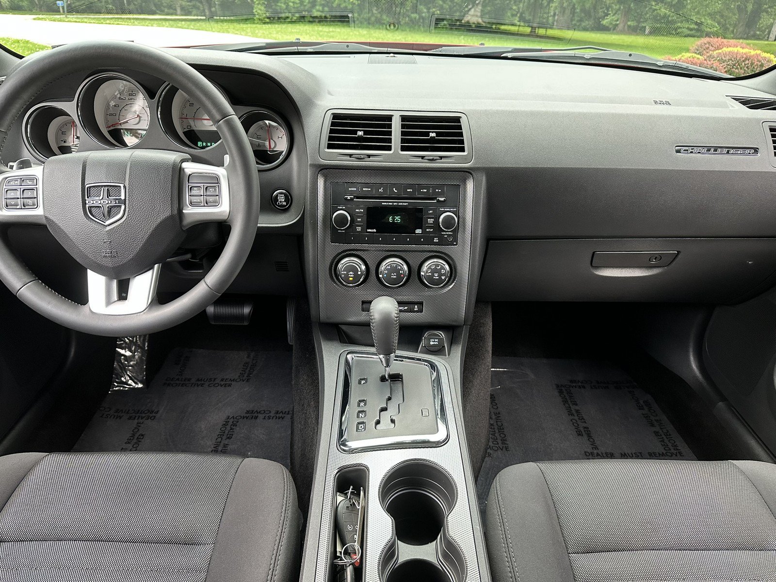 Used 2014 Dodge Challenger R/T w/ Electronics Convenience Group RWD image 14