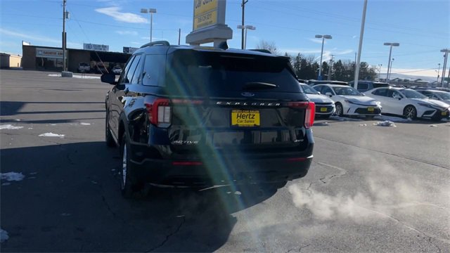 Used 2025 Ford Explorer Active image 8